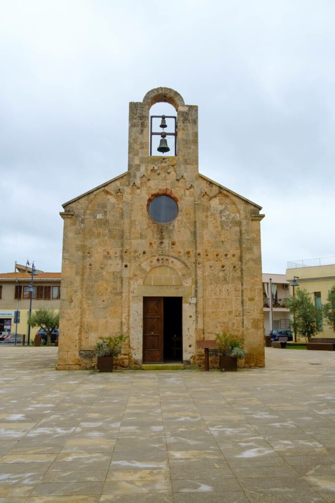 Villa San Pietro Chiesa San PietroApostolo